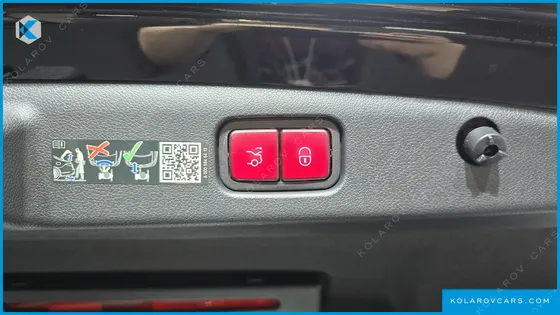 MERCEDES E-CLASS E300 4MATIC EXCLUSIVE