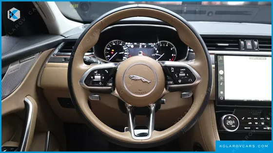 JAGUAR F-PACE P 250 SE