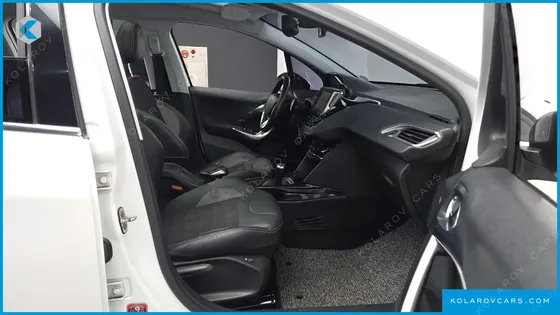 PEUGEOT 2008 1.6 E-HDI FELINE L
