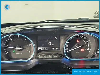 PEUGEOT 2008 1.6 E-HDI FELINE