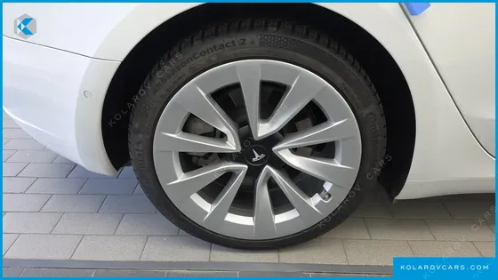 TESLA MODEL 3 LONG RANGE AWD