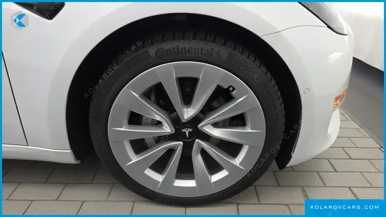 TESLA MODEL 3 LONG RANGE AWD
