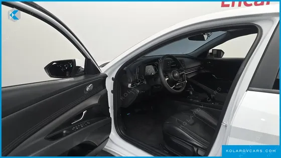 HYUNDAI ELANTRA (AVANTE) SMART