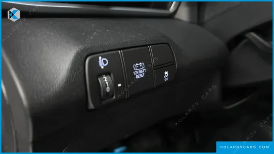 HYUNDAI ELANTRA (AVANTE) SMART