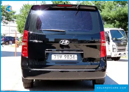 HYUNDAI STAREX 12-SEATER LPI