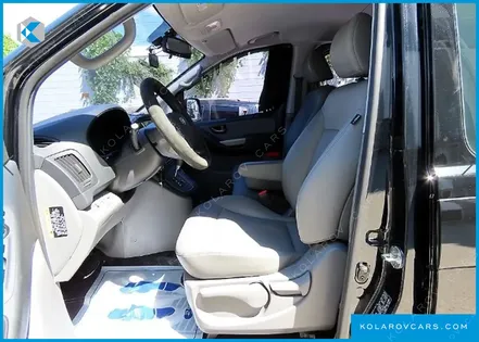 HYUNDAI STAREX 12-SEATER LPI