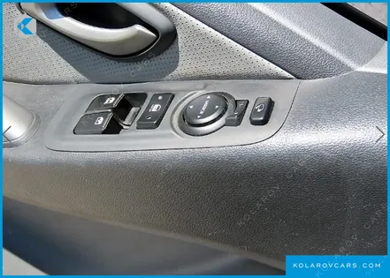 HYUNDAI STAREX 12-SEATER LPI