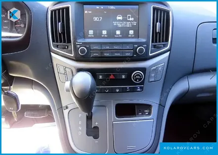 HYUNDAI STAREX 12-SEATER LPI