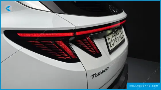 HYUNDAI TUCSON DIESEL 2.0 2WD