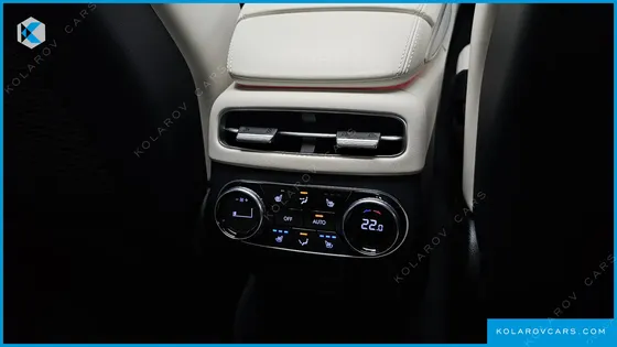GENESIS GV70 E-AWD