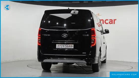 HYUNDAI STAREX 4WD LIMOUSINE