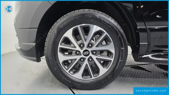 HYUNDAI STAREX 4WD LIMOUSINE