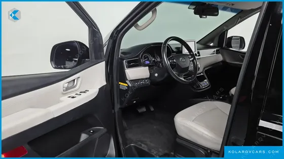 HYUNDAI STAREX 4WD LIMOUSINE