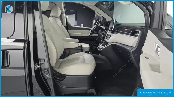HYUNDAI STAREX 4WD LIMOUSINE
