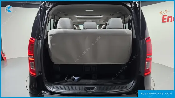 HYUNDAI STAREX 4WD LIMOUSINE