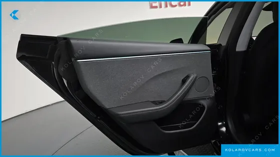 TESLA MODEL 3 RWD