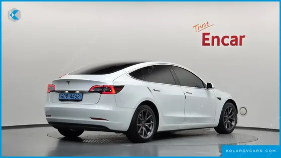 TESLA MODEL 3 LONG RANGE AWD