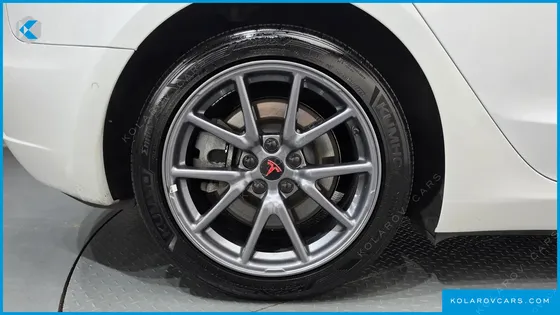 TESLA MODEL 3 LONG RANGE AWD