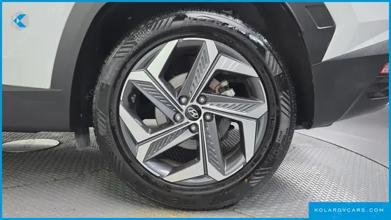 HYUNDAI TUCSON DIESEL 2.0 2WD