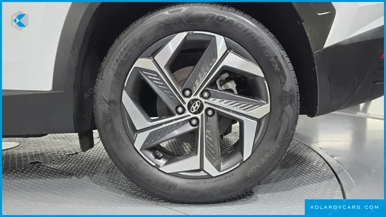 HYUNDAI TUCSON GASOLINE 1.6 TURBO 2WD