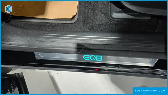MERCEDES EQB EQB300 4MATIC AMG LINE