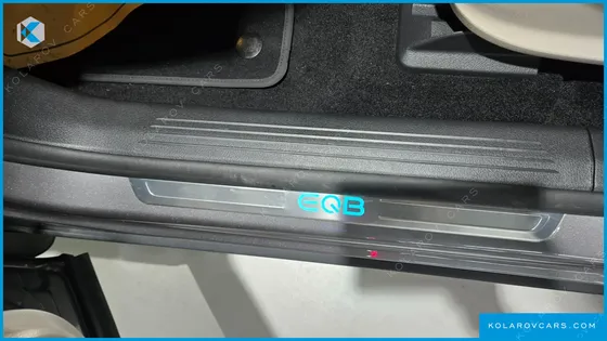 MERCEDES EQB EQB300 4MATIC PROGRESSIVE