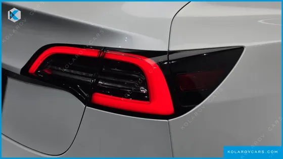 TESLA MODEL 3 STANDARD RANGE PLUE RWD