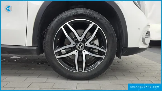 MERCEDES GLA-CLASS GLA220