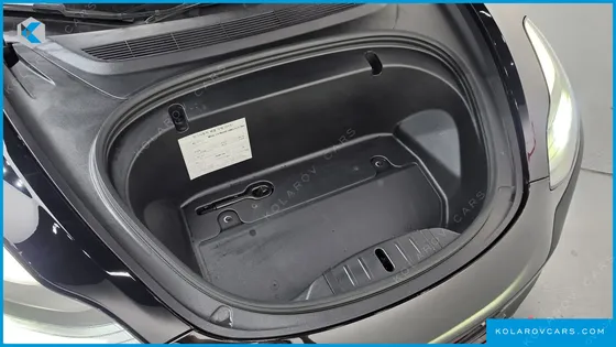 TESLA MODEL 3 STANDARD RANGE PLUE RWD