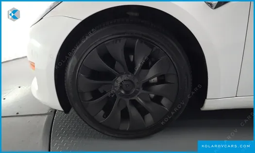 TESLA MODEL 3 LONG RANGE AWD