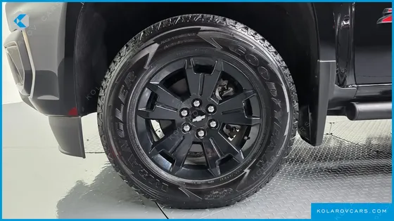 CHEVROLET (GM DAEWOO) COLORADO 3.6 Z71-X MIDNIGHT 4WD