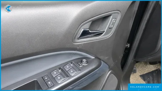CHEVROLET (GM DAEWOO) COLORADO 3.6 Z71-X MIDNIGHT 4WD