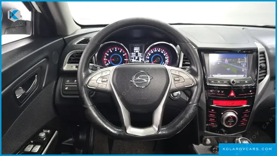 KGM - SSANGYONG TIVOLI LX 2WD