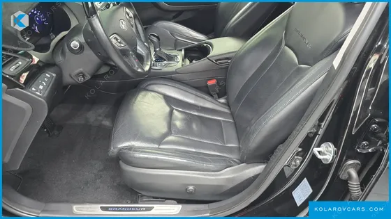 HYUNDAI GRANDEUR HG300 EXCLUSIVE COLLECTION