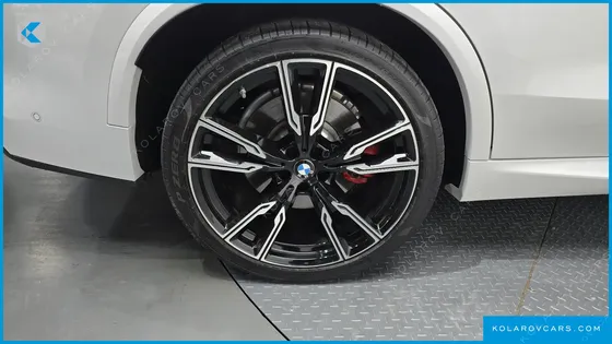 BMW X5 M60I