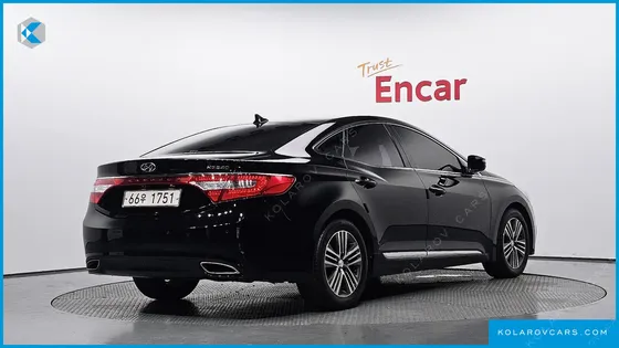 HYUNDAI GRANDEUR HG240 MODERN