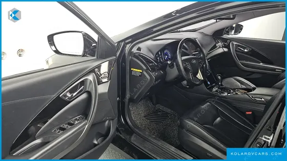 HYUNDAI GRANDEUR HG240 MODERN