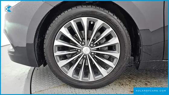 HYUNDAI GRANDEUR HG240 MODERN