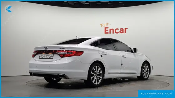 HYUNDAI GRANDEUR HG240 MODERN