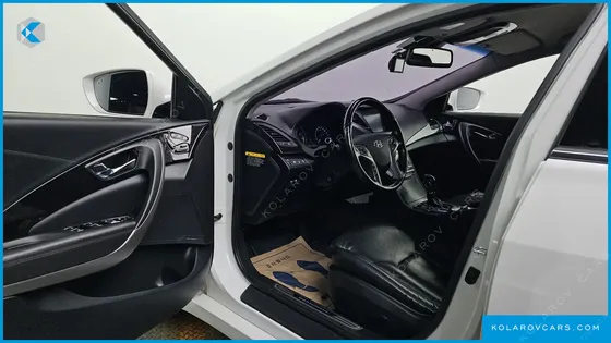 HYUNDAI GRANDEUR HG240 MODERN