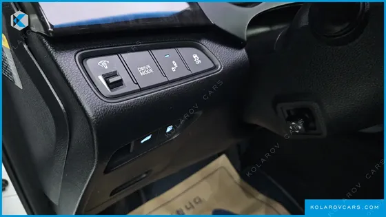 HYUNDAI GRANDEUR HG240 MODERN