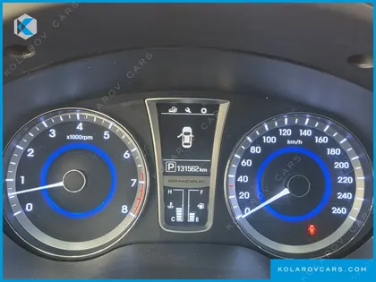 HYUNDAI GRANDEUR HG240 MODERN