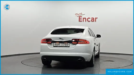 JAGUAR XF 2.0 LUXURY