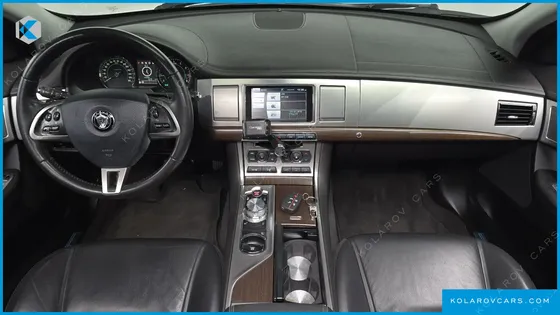 JAGUAR XF 2.0 LUXURY