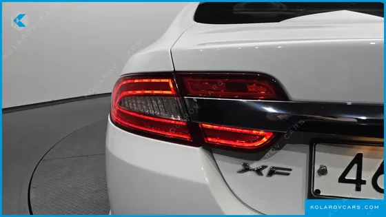 JAGUAR XF 2.0 LUXURY