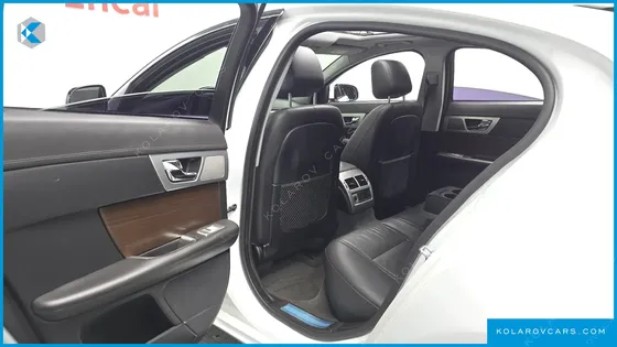 JAGUAR XF 2.0 LUXURY