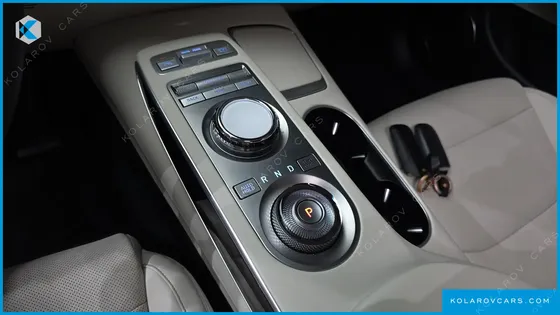 GENESIS GV70 2.5T GASOLINE 2WD