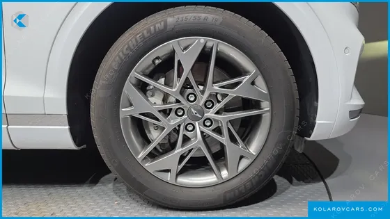 GENESIS GV70 2.5T GASOLINE 2WD