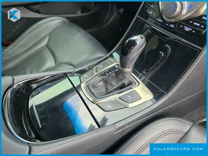 HYUNDAI GRANDEUR HG240 LUXURY