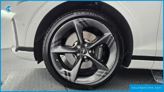 GENESIS GV70 2.5T GASOLINE 2WD